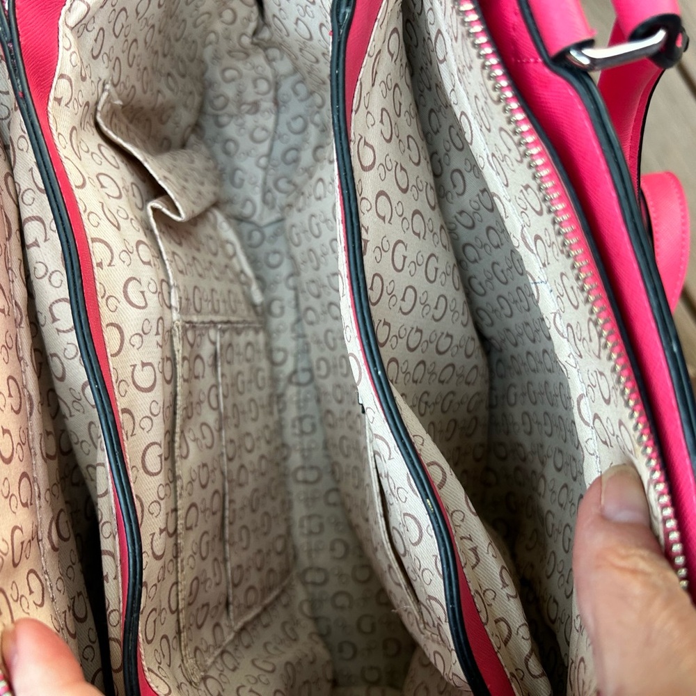 Guess Hot Pink Shoulder Bag - Picture 6 of 7